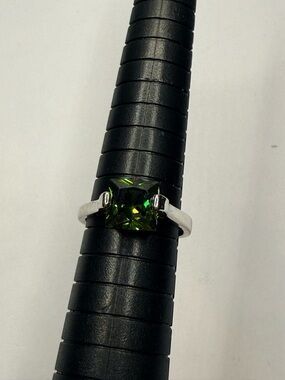 Green Square-Cut Stone Silver Ring - Women Jewelry